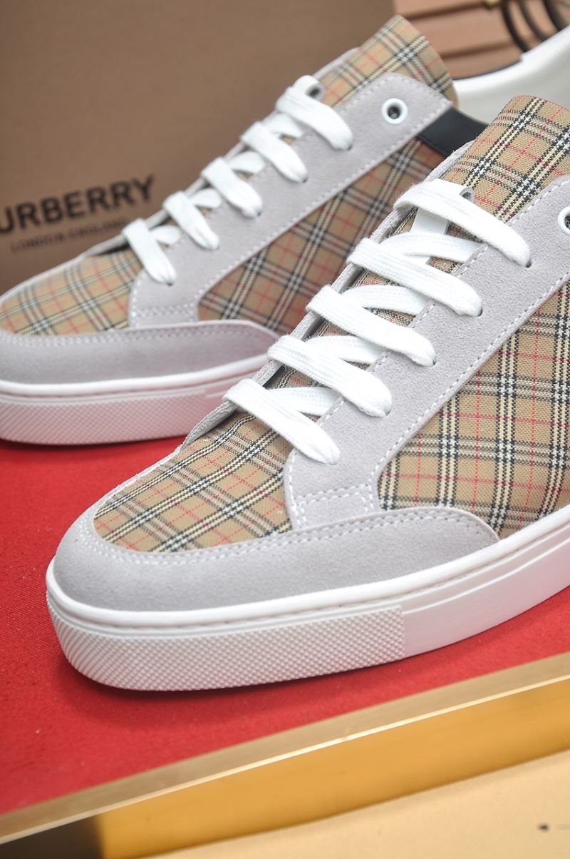 Burberry Low Shoes